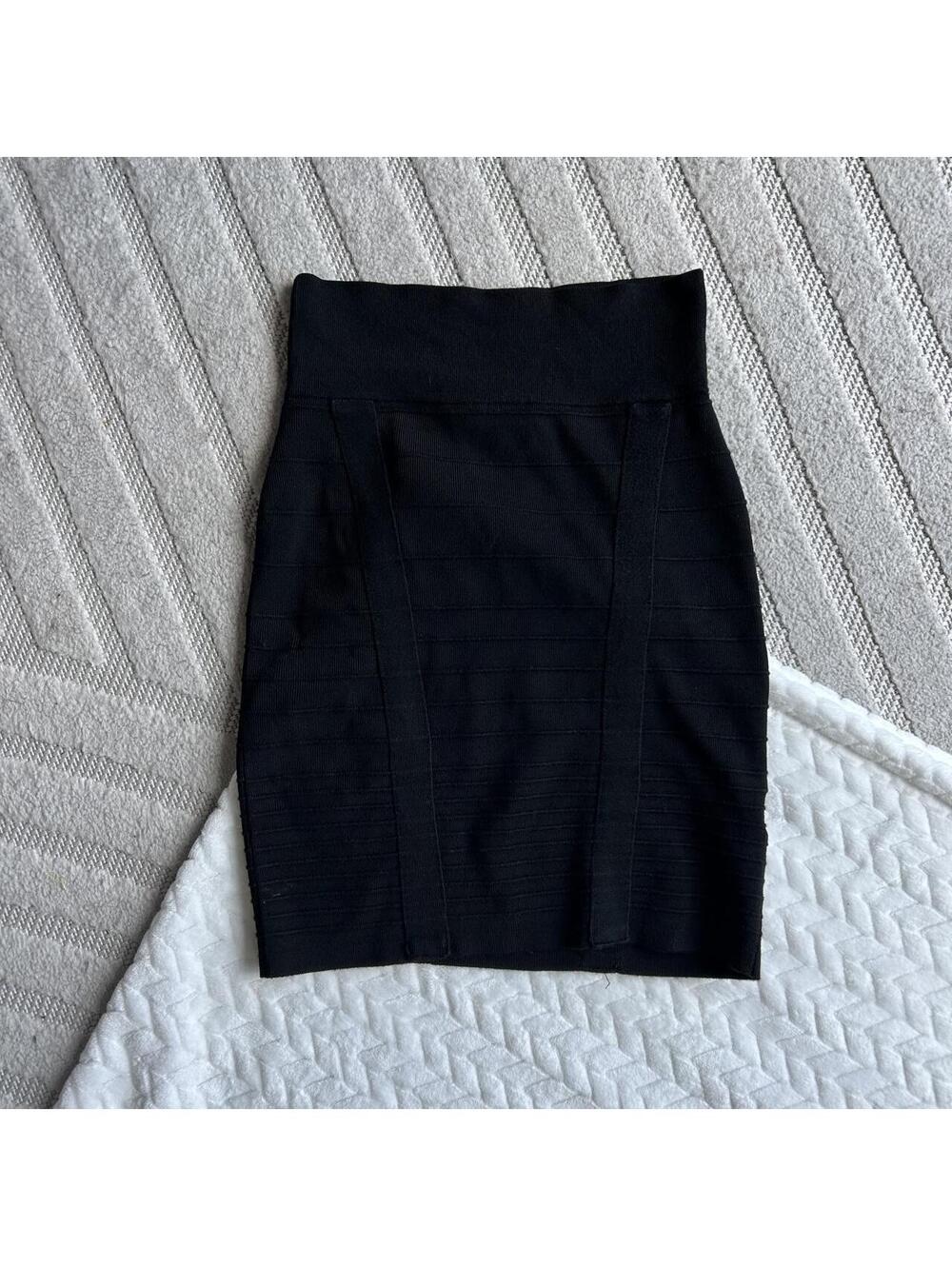 Rock & Republic black mini skirt with subtle vertical ribbed texture